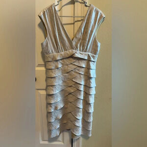 London Times Gold Scalloped Tiered Dress Sz 12